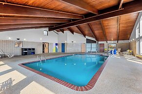 Spark by Hilton Cedar Falls