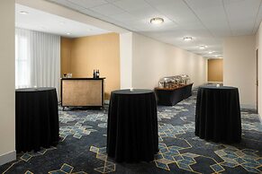 Courtyard by Marriott Long Island MacArthur Airport