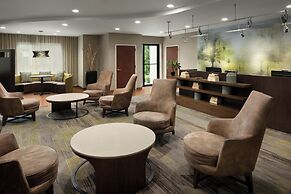 Courtyard by Marriott Long Island MacArthur Airport