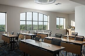 Courtyard by Marriott Long Island MacArthur Airport