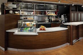 Courtyard by Marriott Long Island MacArthur Airport