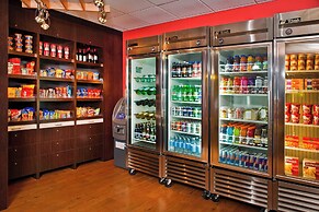 Courtyard by Marriott Long Island MacArthur Airport