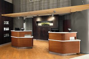 Courtyard by Marriott Long Island MacArthur Airport