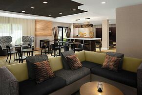Courtyard by Marriott Long Island MacArthur Airport