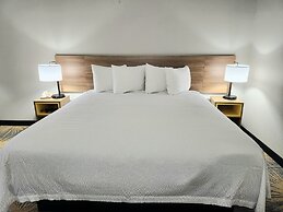 Days Inn by Wyndham LaPlace- New Orleans