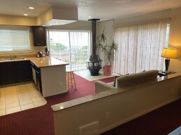 Days Inn by Wyndham Newport OR