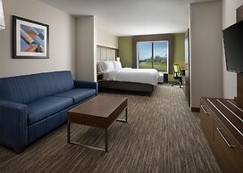 Holiday Inn Express & Suites Olive Branch by IHG