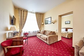 Rossiya Hotel