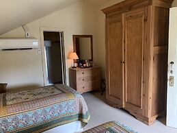 Terrell House Bed & Breakfast