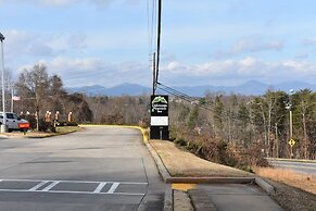 Dahlonega Mountain Inn