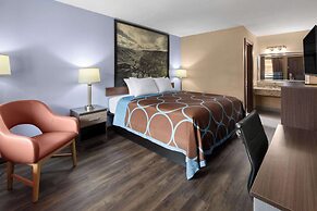 Super 8 by Wyndham Bridgeport/Clarksburg Area