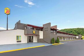 Super 8 by Wyndham Bridgeport/Clarksburg Area
