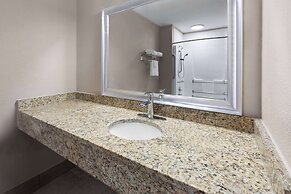 Super 8 by Wyndham Bridgeport/Clarksburg Area