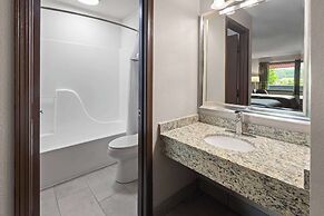 Super 8 by Wyndham Bridgeport/Clarksburg Area