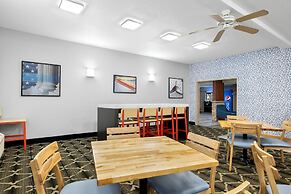 AmericInn by Wyndham Columbus Wisconsin