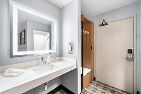 AmericInn by Wyndham Columbus Wisconsin