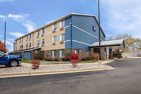 AmericInn by Wyndham Columbus Wisconsin