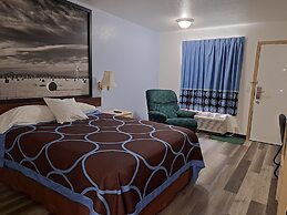 Super 8 by Wyndham Three Hills AB