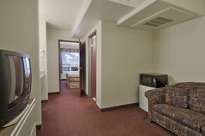 Super 8 by Wyndham Yellowknife