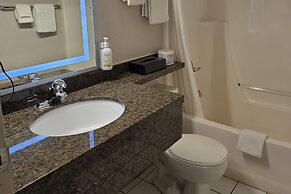 Super 8 by Wyndham Swift Current