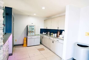 Super 8 by Wyndham Pueblo