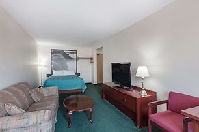 Super 8 by Wyndham Moose Jaw SK