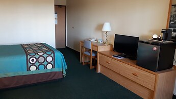 Super 8 by Wyndham Moose Jaw SK