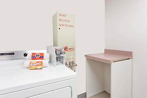 Super 8 by Wyndham Moose Jaw SK