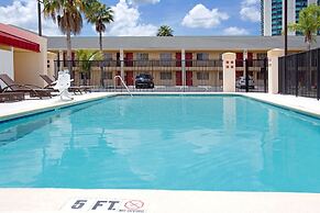 Super 8 by Wyndham Orlando International Drive