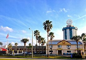 Super 8 by Wyndham Orlando International Drive