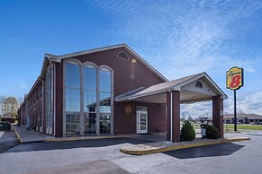 Super 8 by Wyndham Nixa/Springfield Area