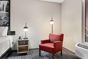 Super 8 by Wyndham Harrison AR