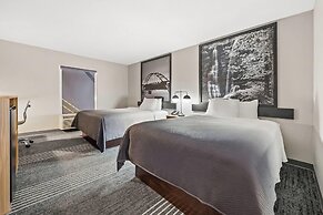 Super 8 by Wyndham Harrison AR