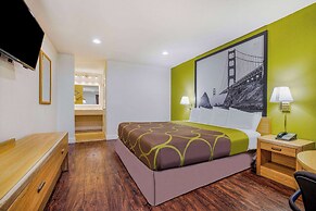 Super 8 by Wyndham Auburn