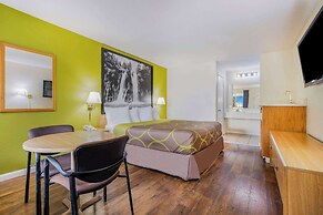 Super 8 by Wyndham Auburn