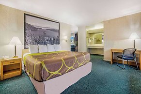 Super 8 by Wyndham Auburn