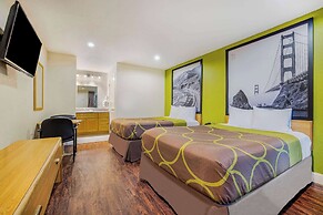 Super 8 by Wyndham Auburn