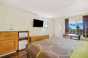 Super 8 by Wyndham Auburn