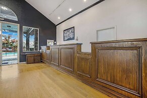 Super 8 by Wyndham Auburn