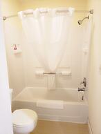 Super 8 by Wyndham Auburn