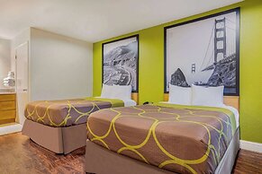 Super 8 by Wyndham Auburn