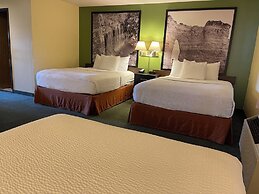 Super 8 by Wyndham Colby