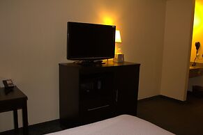 Super 8 by Wyndham Colby