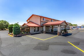 Rodeway Inn Farmington