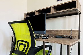 Super 8 by Wyndham Pratt