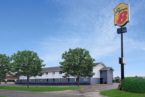 Super 8 by Wyndham Merrillville