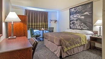 Super 8 by Wyndham Colorado Springs/Chestnut Street