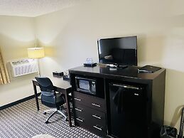 Super 8 by Wyndham Clear Lake