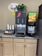 Super 8 by Wyndham Clear Lake