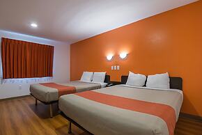 Motel 6 Marshalltown, IA